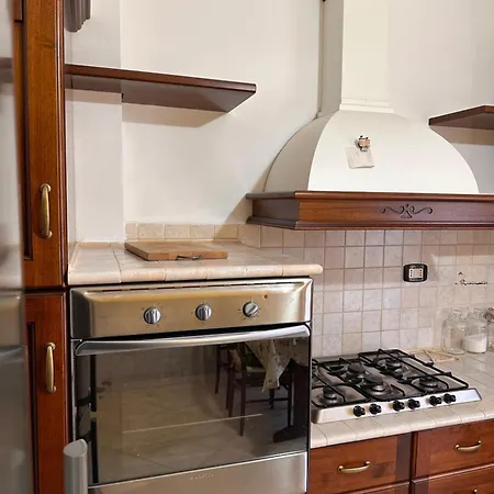 La Genesa - Soggiorni Le Grotte * Camerano