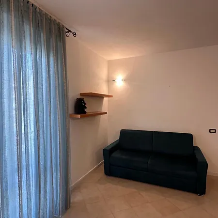 La Genesa - Le Grotte And Apartment