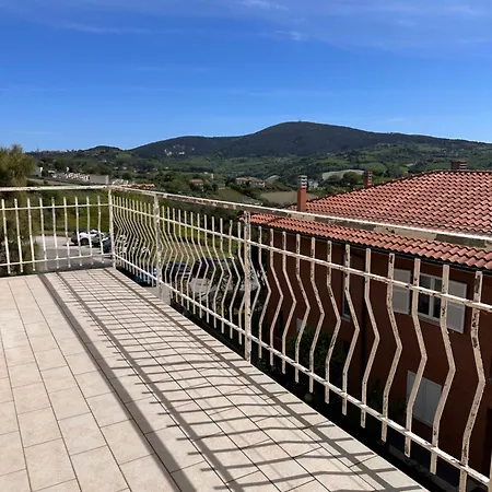 La Genesa - Le Grotte And Apartment Camerano